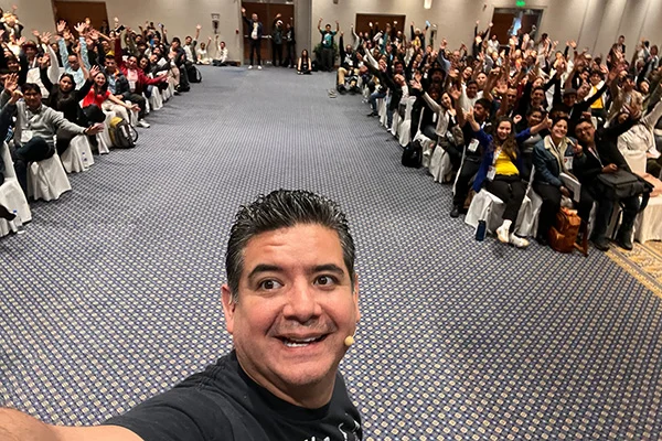 Mario Cornejo international speaker teaching and mentoring in photography event - founder of zero lat expo