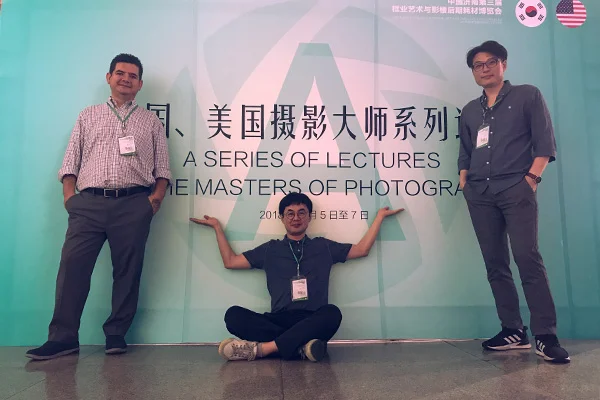 Mario Cornejo international speaker teaching and mentoring in photography event